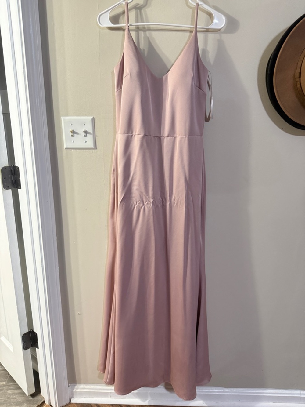 Hayley Paige Occasions Pink formal or bridesmaid Dress Size 6